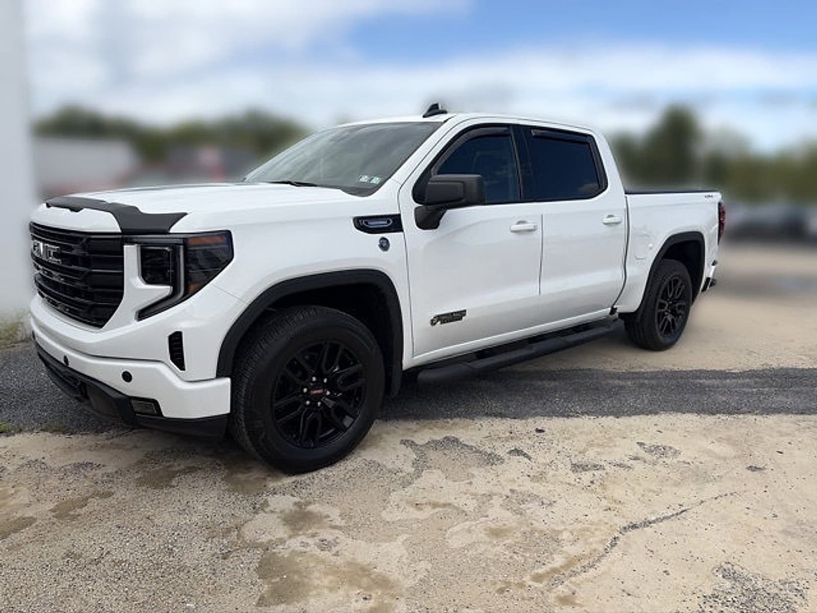 2026 GMC Sierra 1500 Elevation — photo 1 of 9