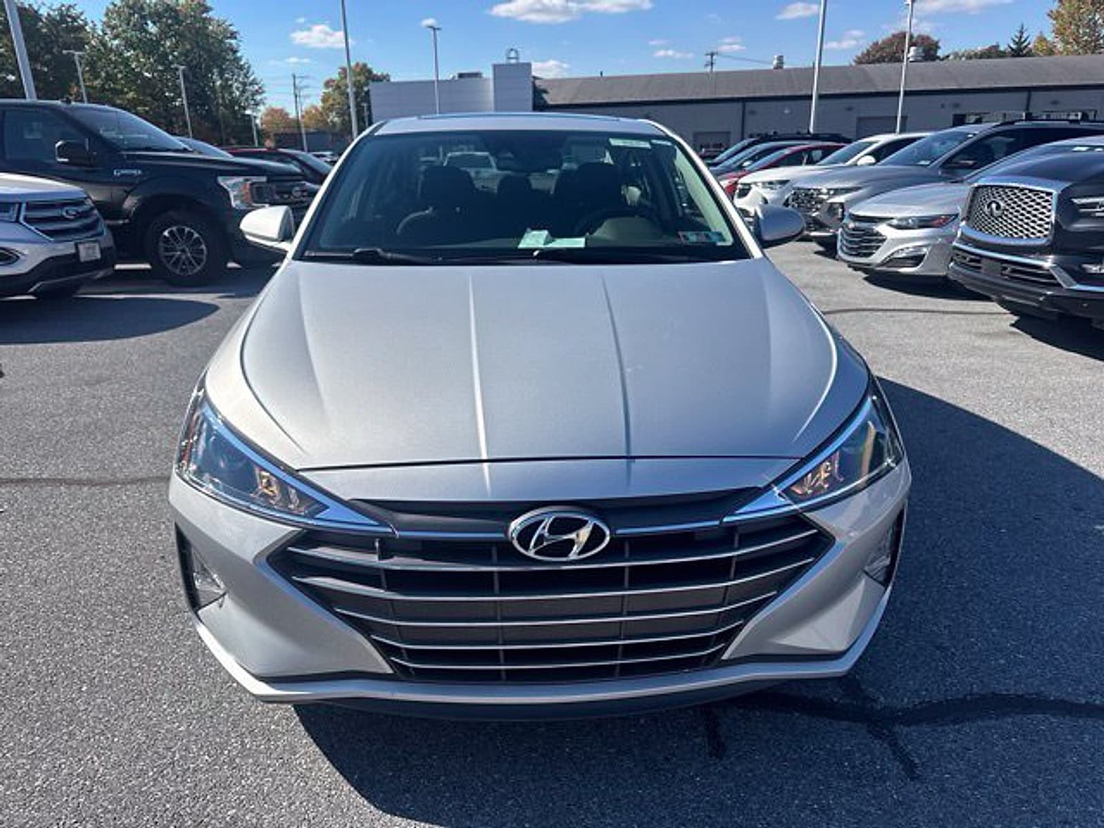 2020 Hyundai Elantra Value Edition — photo 1 of 20
