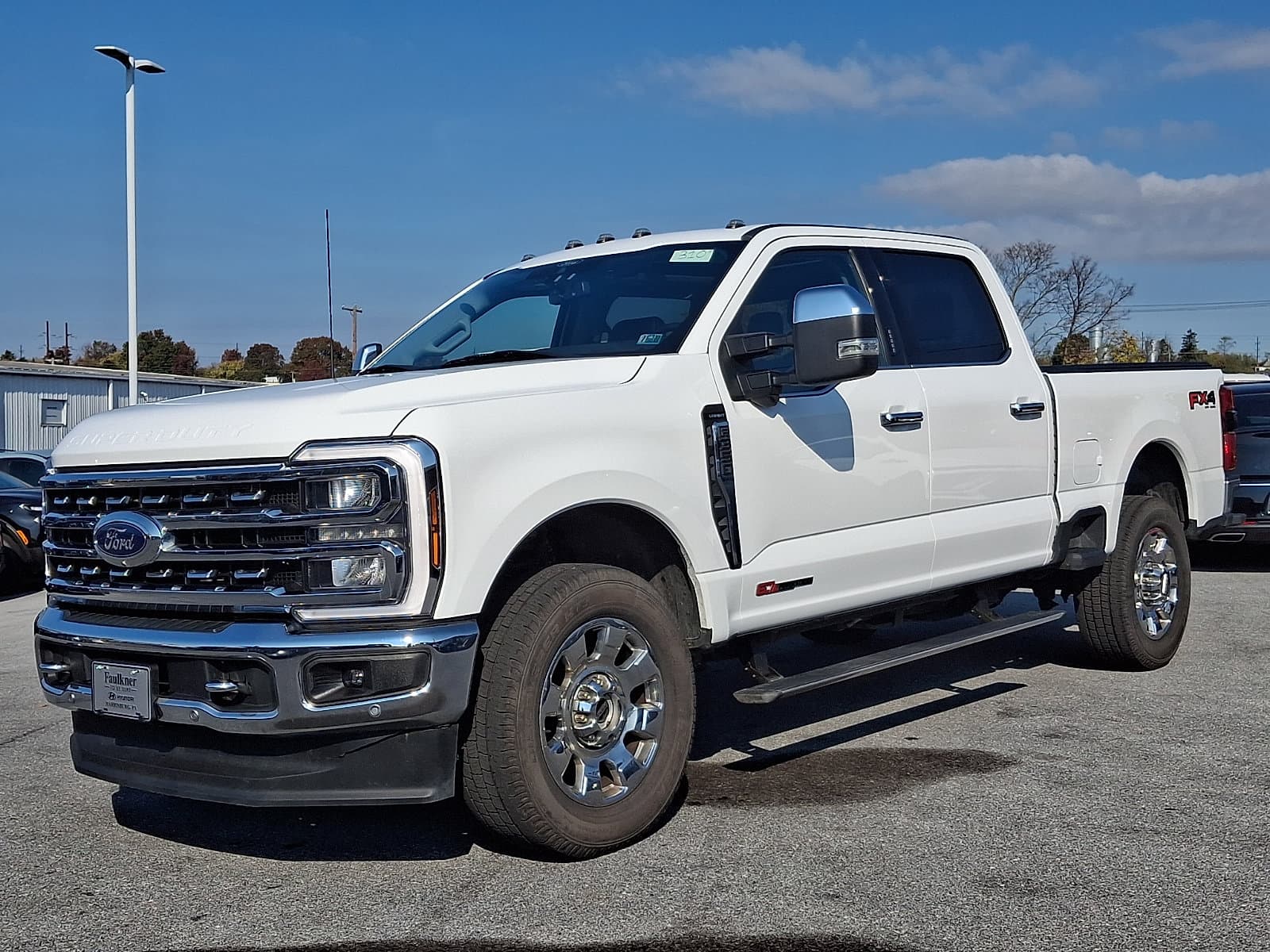 2024 Ford Super Duty F-350 SRW LARIAT — photo 1 of 31