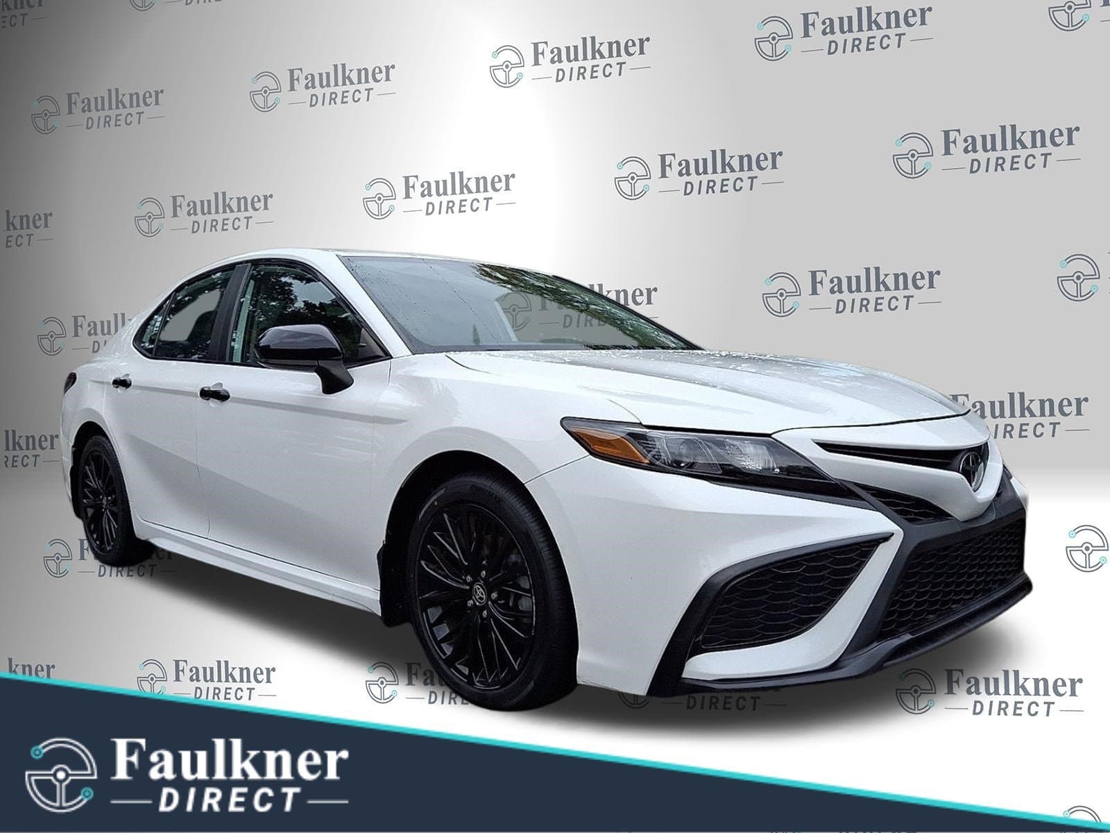 2021 Toyota Camry SE Nightshade — photo 1 of 30