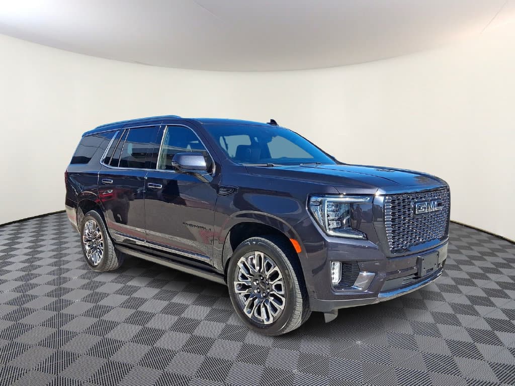 2023 GMC Yukon Denali Ultimate — photo 1 of 30