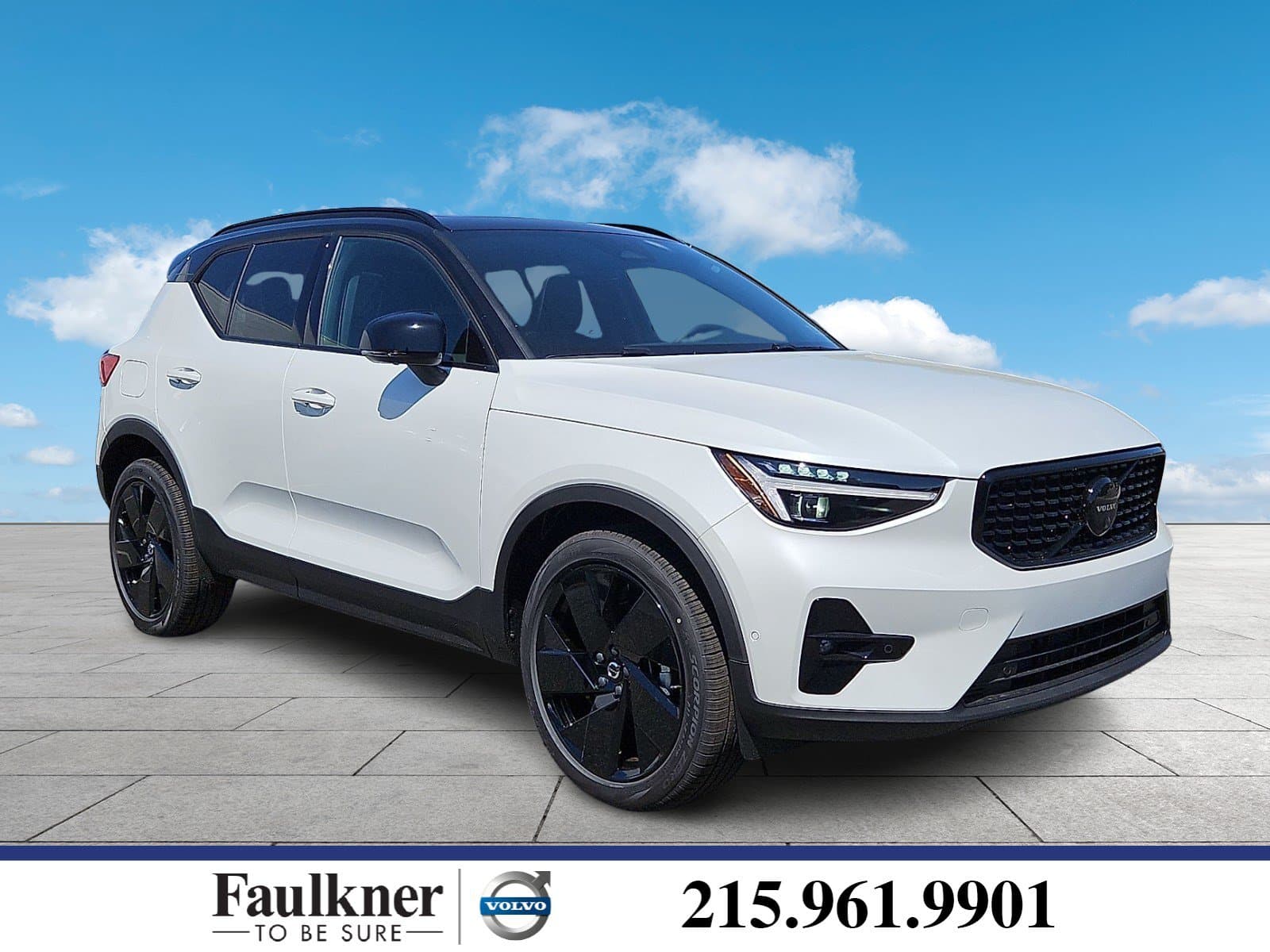 2026 Volvo XC40 Ultra Black Edition — photo 1 of 21
