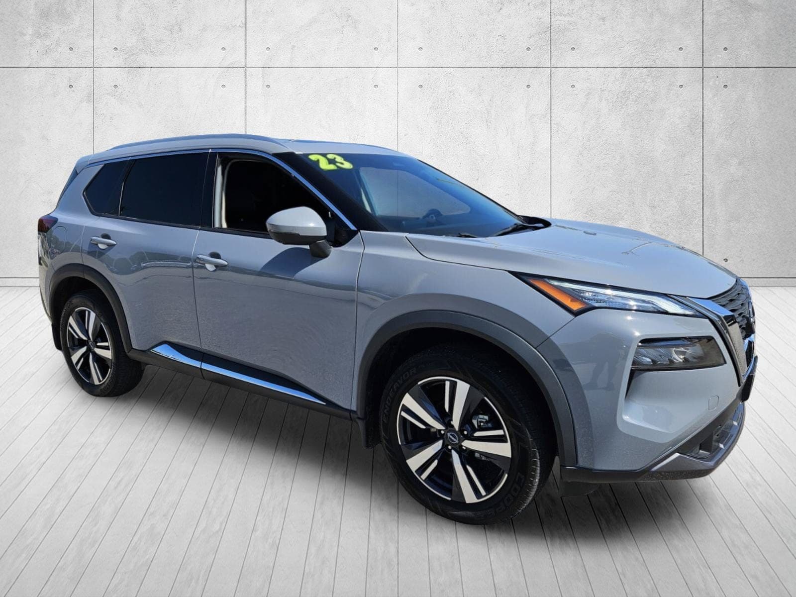 2023 Nissan Rogue SL — photo 1 of 31