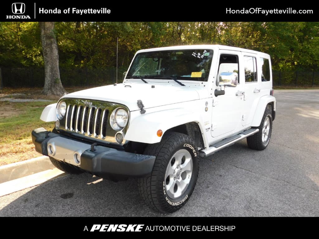 2014 Jeep Wrangler Unlimited Sahara — photo 1 of 10