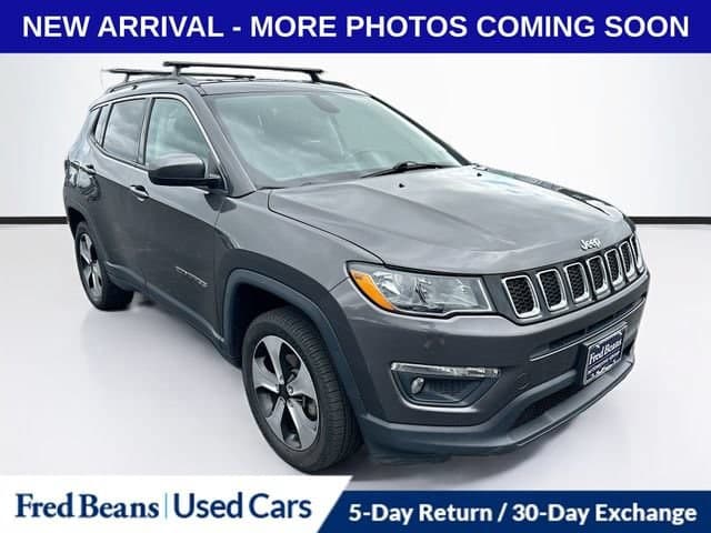 2019 Jeep Compass Latitude — photo 1 of 39