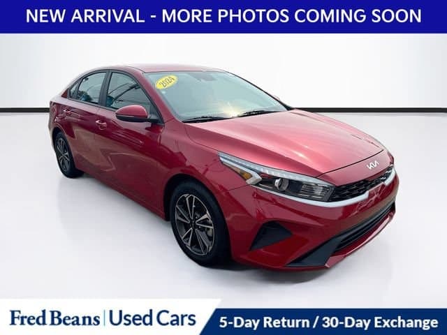2024 Kia Forte LXS — photo 1 of 36