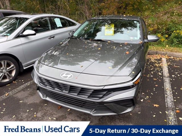 2024 Hyundai Elantra SEL — photo 1 of 30