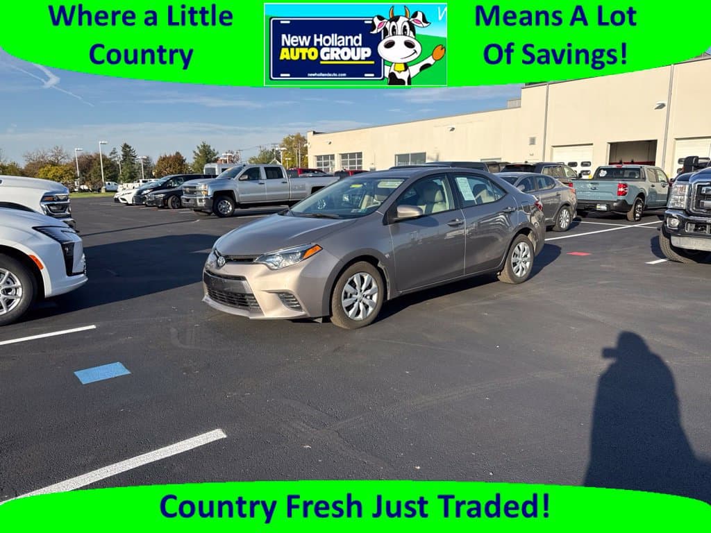 2015 Toyota Corolla LE — photo 1 of 10