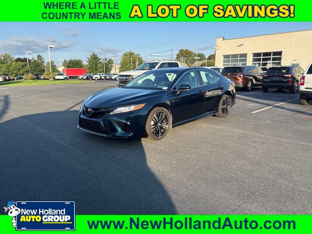 2018 Toyota Camry XSE V6 — photo 1 of 12