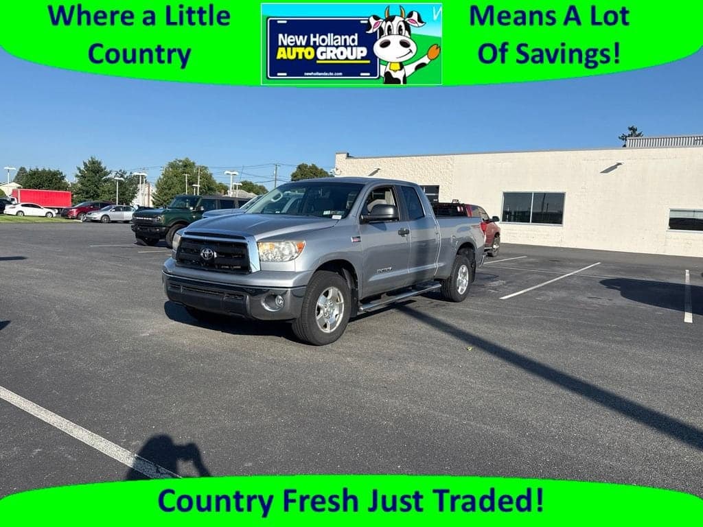 2012 Toyota Tundra 4WD Truck Base — photo 1 of 10