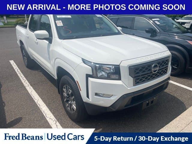 2023 Nissan Frontier SV — photo 1 of 16
