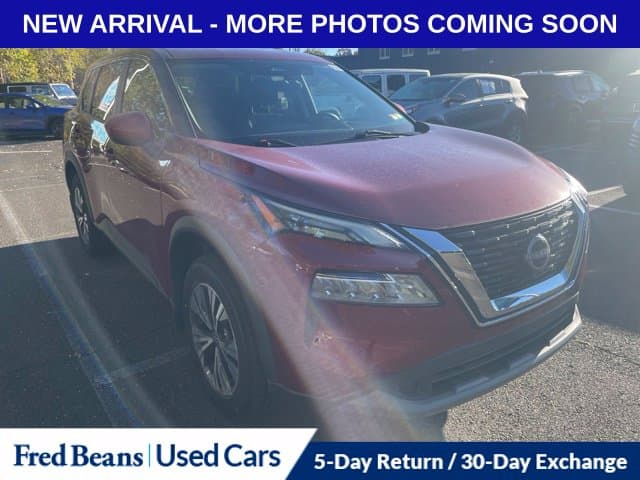 2023 Nissan Rogue SV — photo 1 of 16
