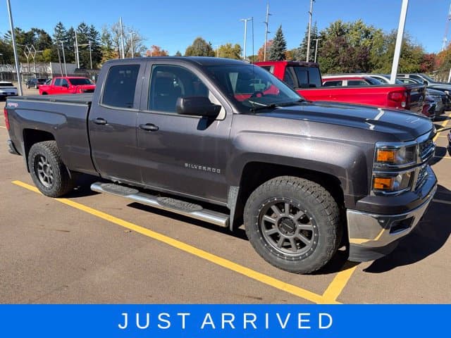 2014 Chevrolet Silverado 1500 LT — photo 1 of 5