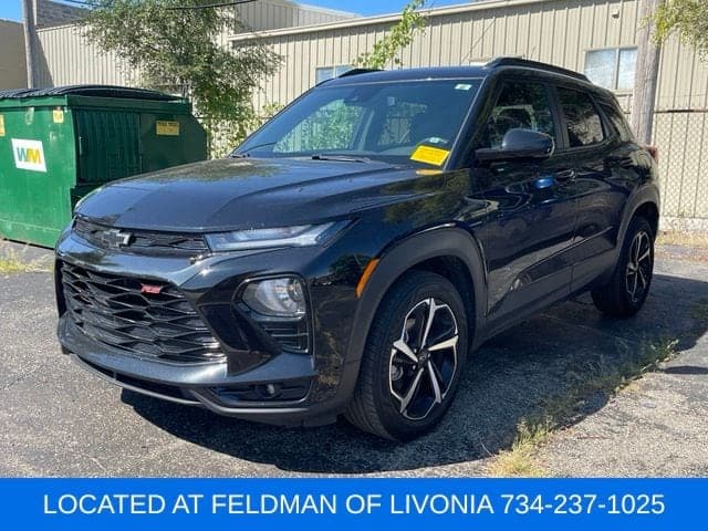 2023 Chevrolet Trailblazer RS — photo 1 of 10