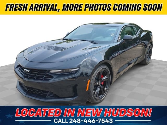 2023 Chevrolet Camaro Base — photo 1 of 14