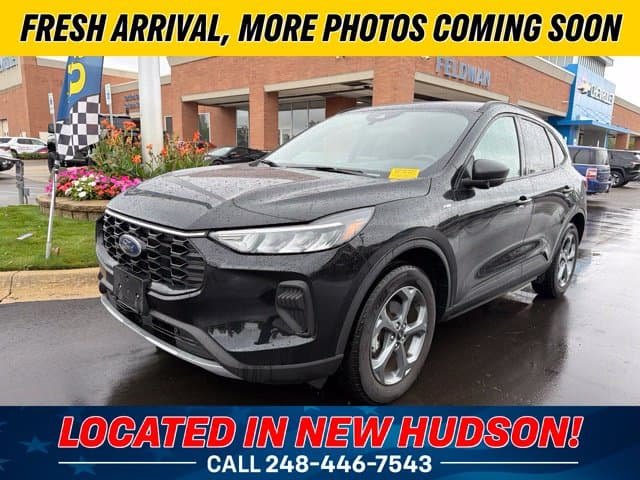 2025 Ford Escape ST-Line — photo 1 of 5
