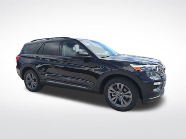 2023 Ford Explorer XLT — photo 1 of 24