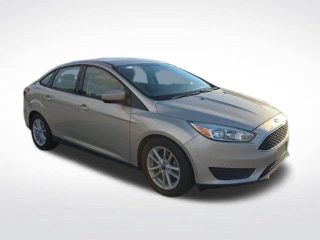 2018 Ford Focus SE — photo 1 of 16