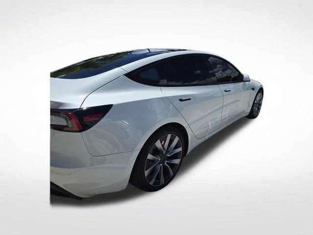 2024 Tesla Model 3 Base — photo 1 of 8