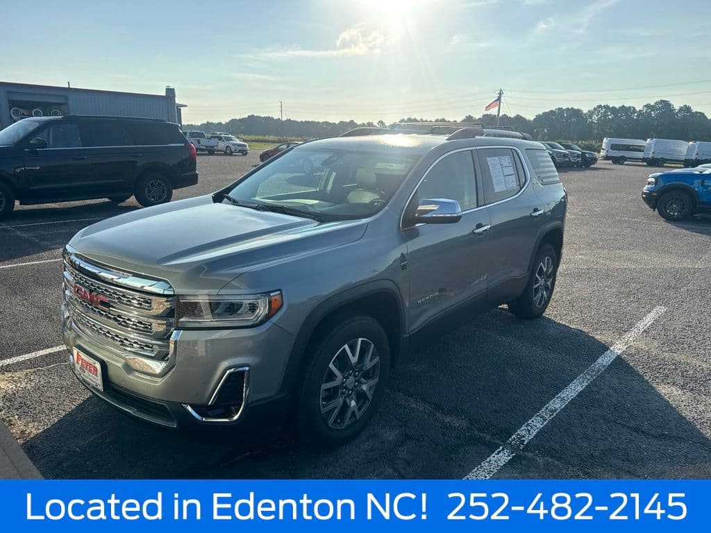 2023 GMC Acadia SLT — photo 1 of 9