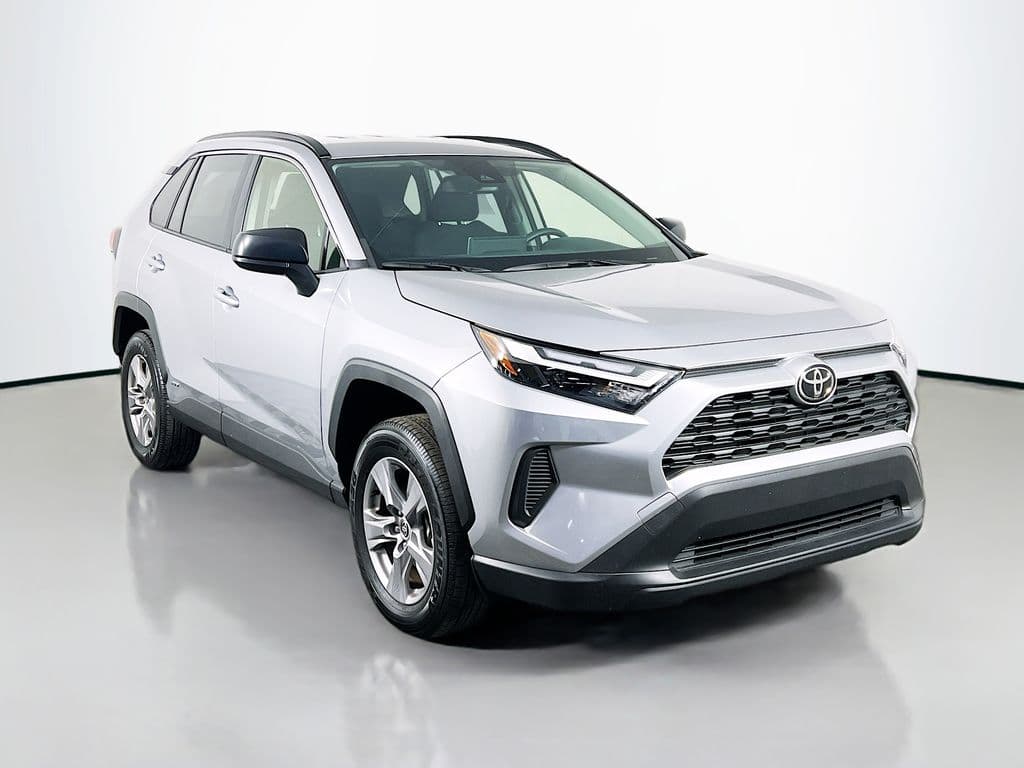 2025 Toyota RAV4 Hybrid LE — photo 1 of 30