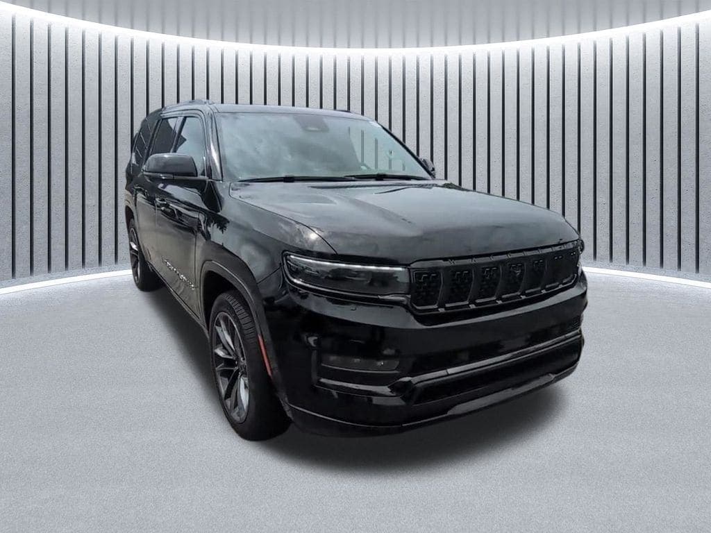 2024 Jeep Grand Wagoneer Base — photo 1 of 27