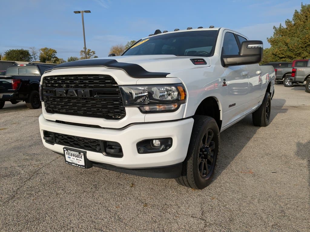 2023 RAM 3500 Big Horn — photo 1 of 38