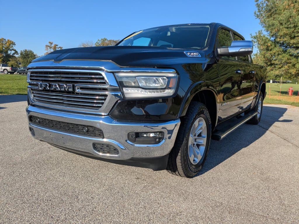 2019 RAM 1500 Laramie — photo 1 of 40