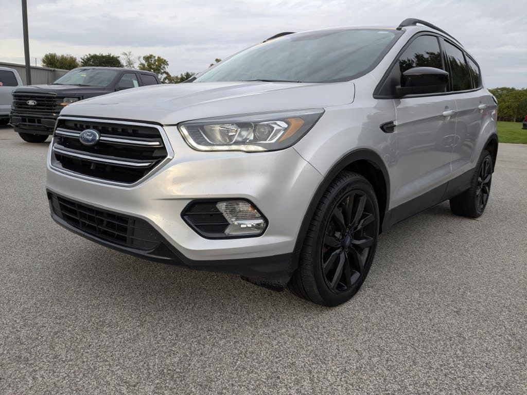 2017 Ford Escape SE — photo 1 of 41