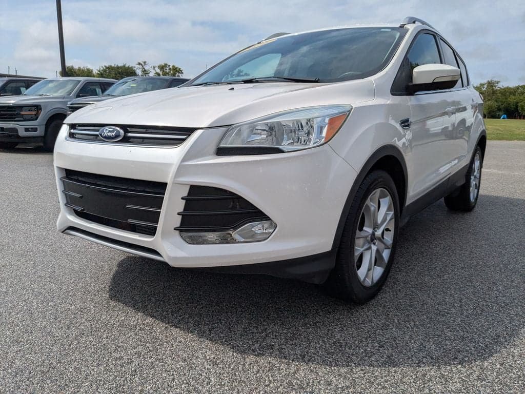 2016 Ford Escape Titanium — photo 1 of 38