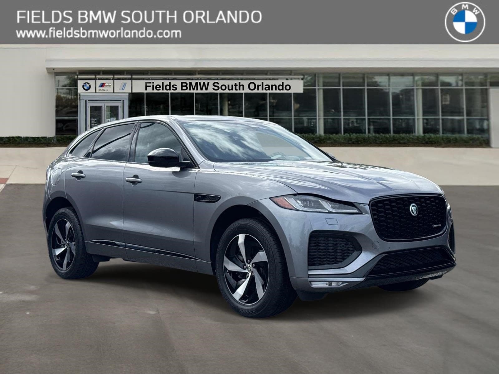 2024 Jaguar F-PACE Base — photo 1 of 34