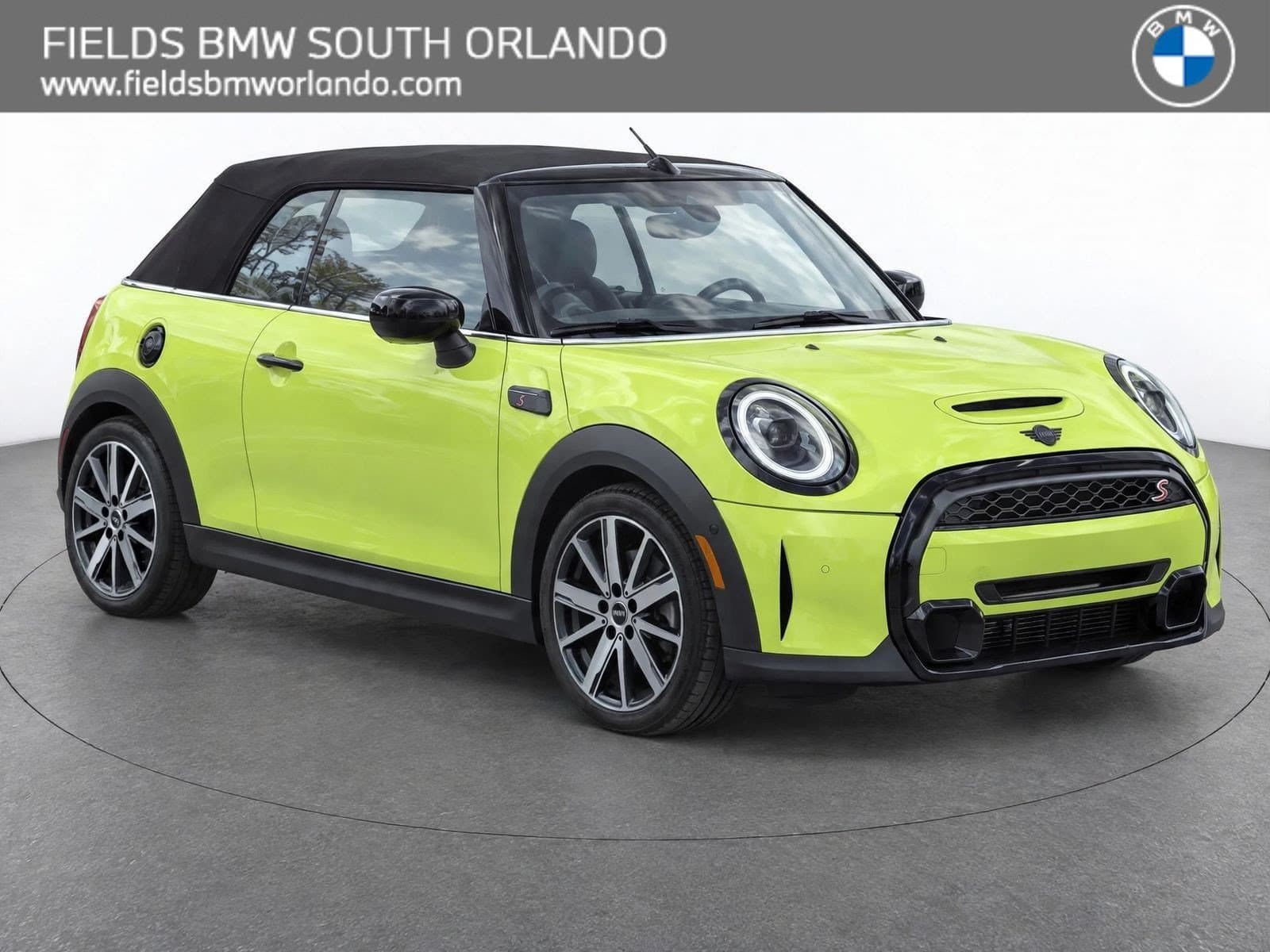 2024 Mini Convertible Base — photo 1 of 9