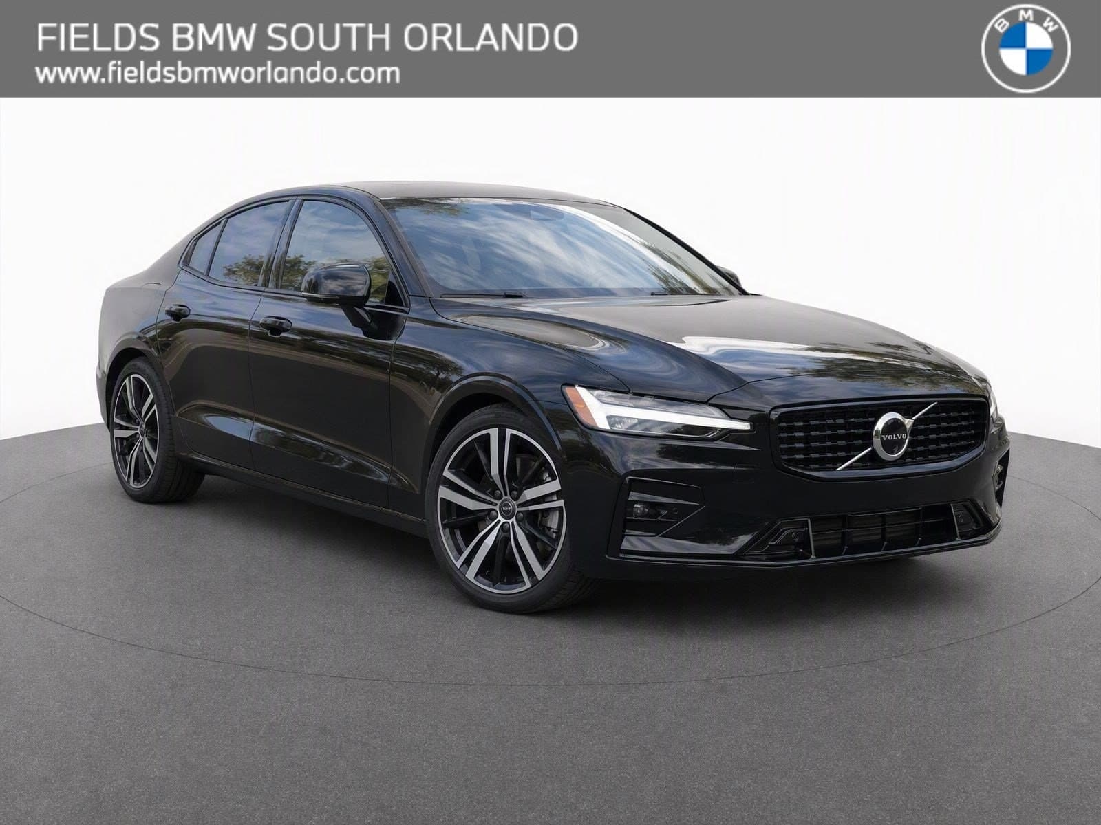 2022 Volvo S60 Base — photo 1 of 9