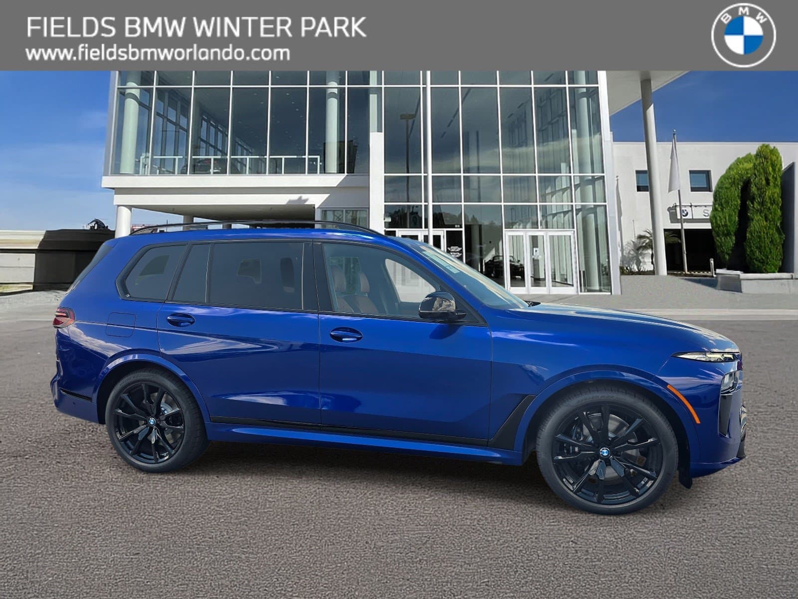 2027 BMW X7 M60i — photo 1 of 42
