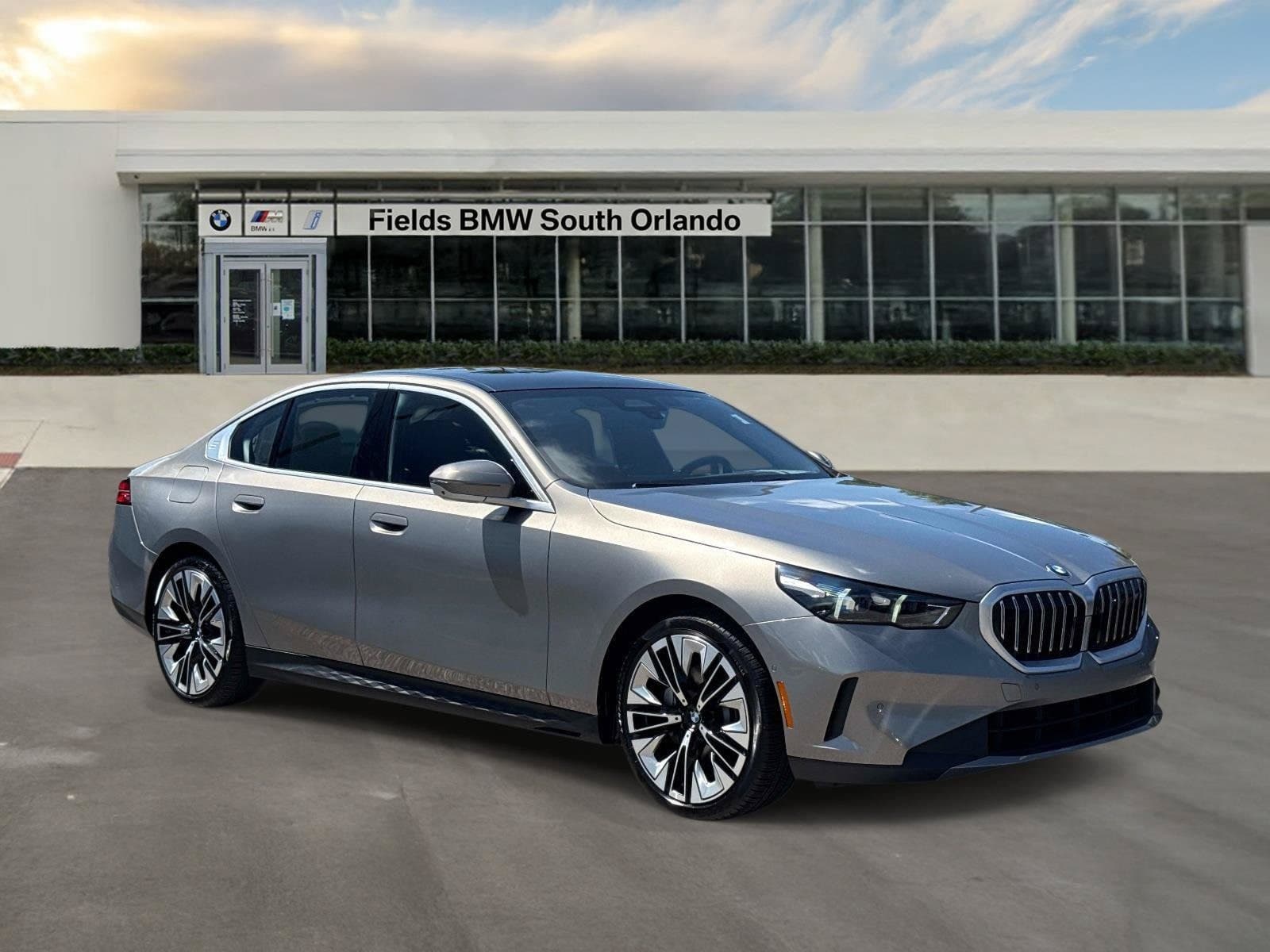 2026 BMW 5 Series 530i — photo 1 of 35