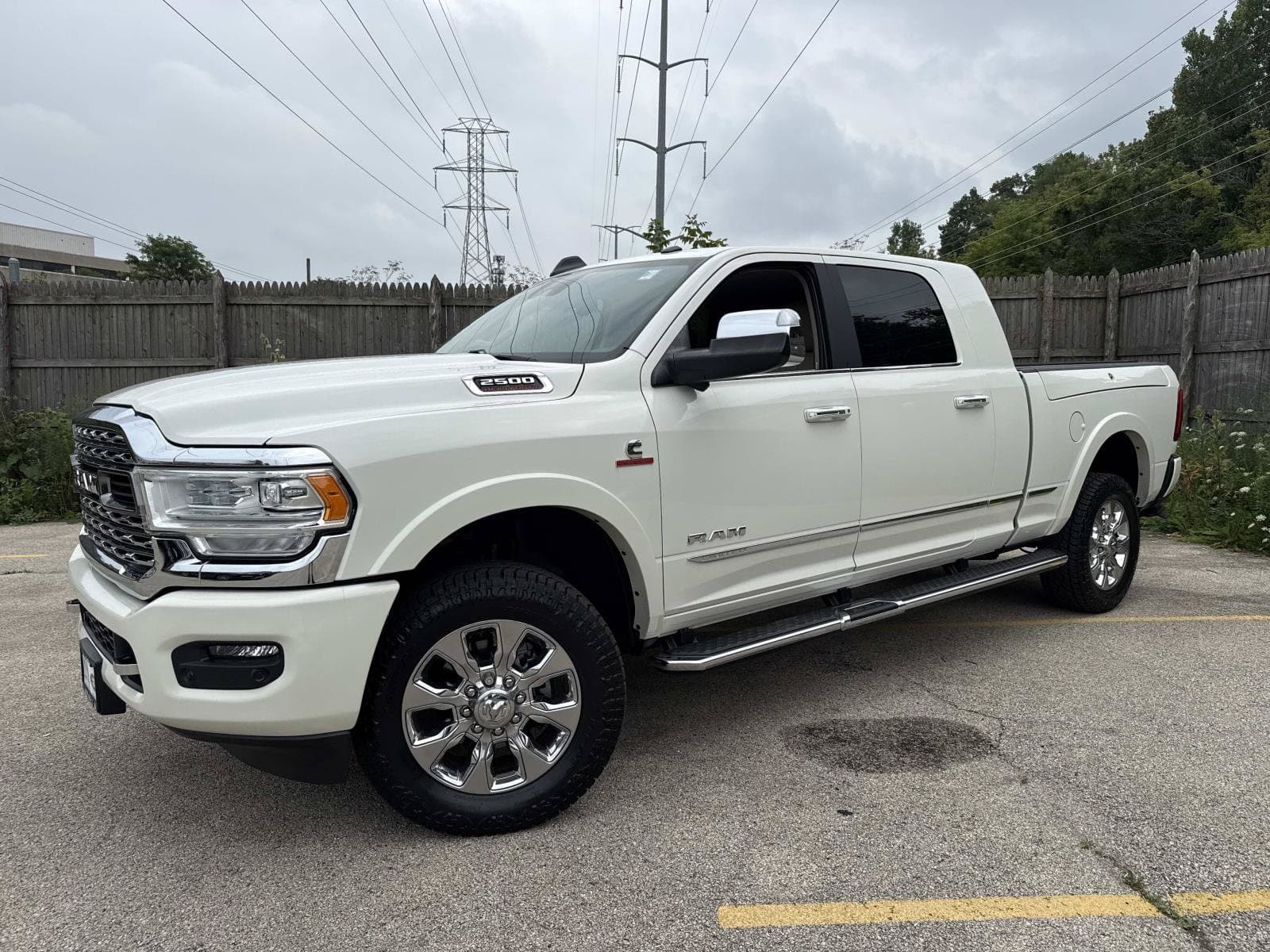 2022 RAM 2500 Limited — photo 1 of 36