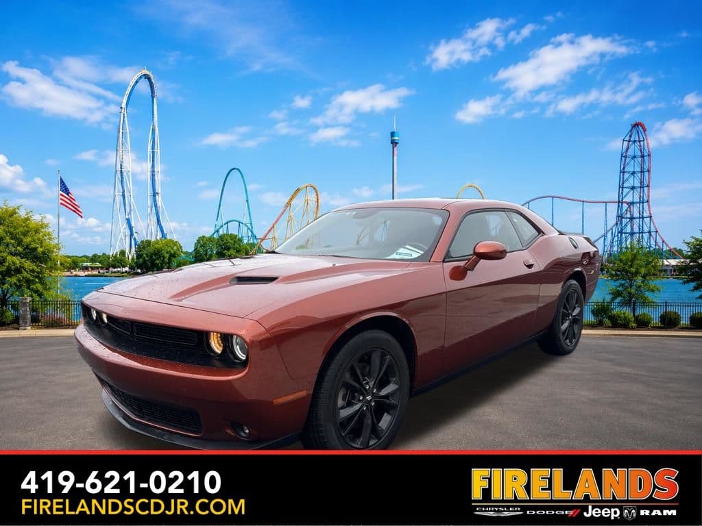 2021 Dodge Challenger SXT — photo 1 of 26