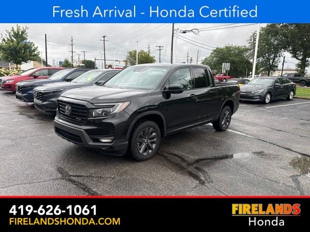 2023 Honda Ridgeline Sport — photo 1 of 28