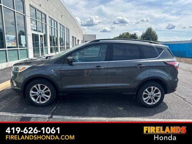 2018 Ford Escape SE — photo 1 of 27