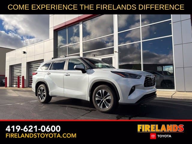 2023 Toyota Highlander XLE — photo 1 of 28