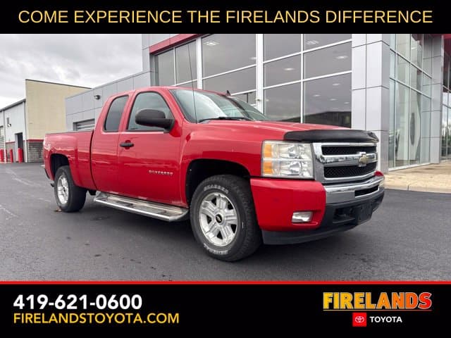 2011 Chevrolet Silverado 1500 LT — photo 1 of 25