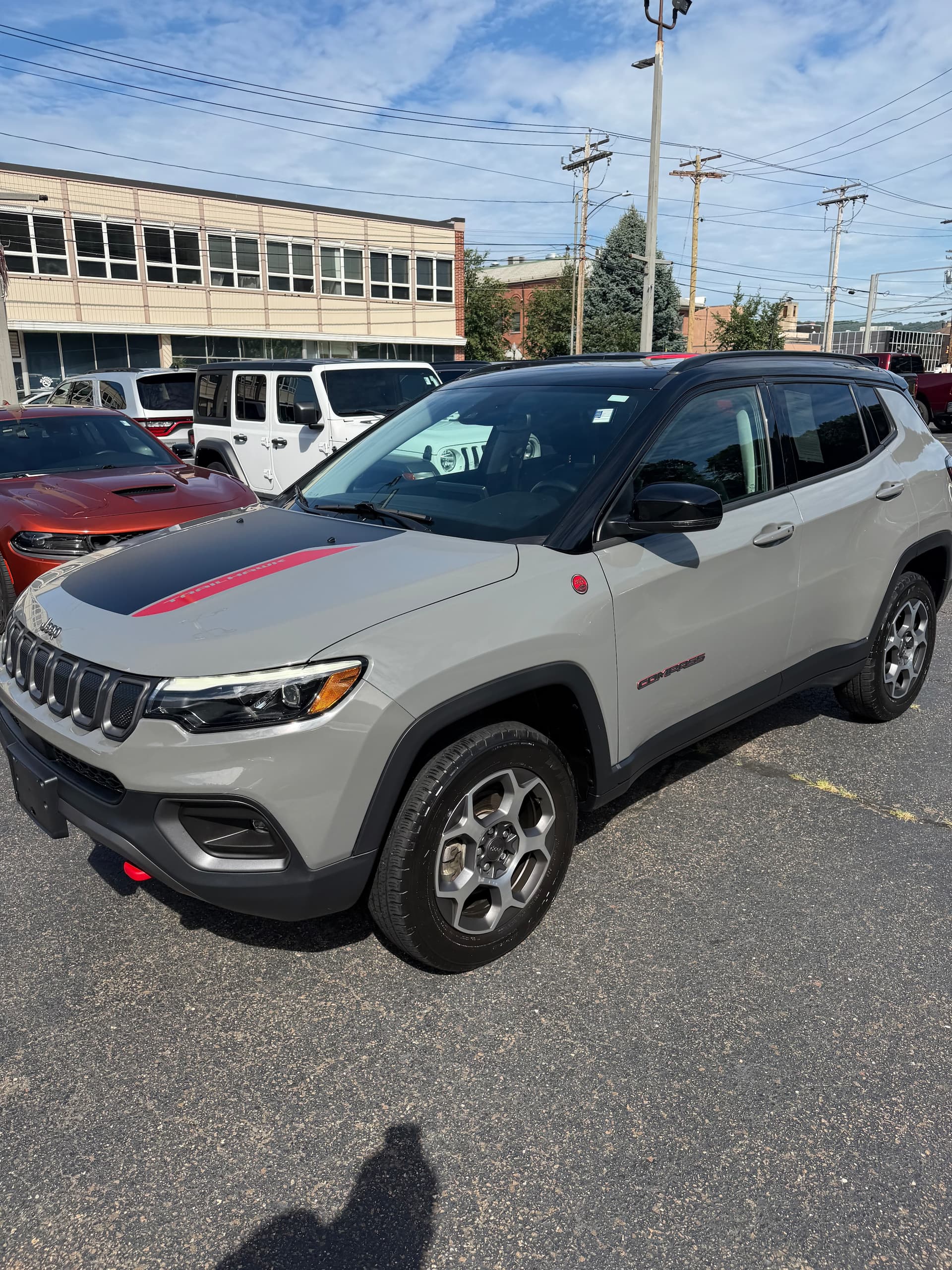 2022 Jeep Compass Trailhawk — photo 1 of 11