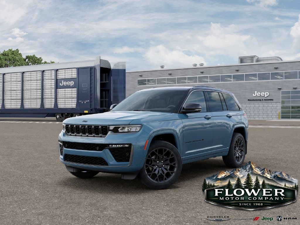 2027 Jeep Grand Cherokee Summit — photo 1 of 35