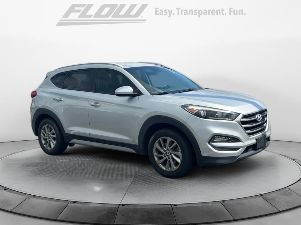 2018 Hyundai Tucson Base — photo 1 of 11