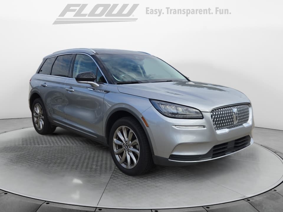 2022 Lincoln Corsair Standard — photo 1 of 11