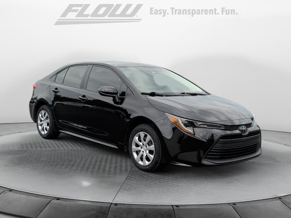2024 Toyota Corolla LE — photo 1 of 40
