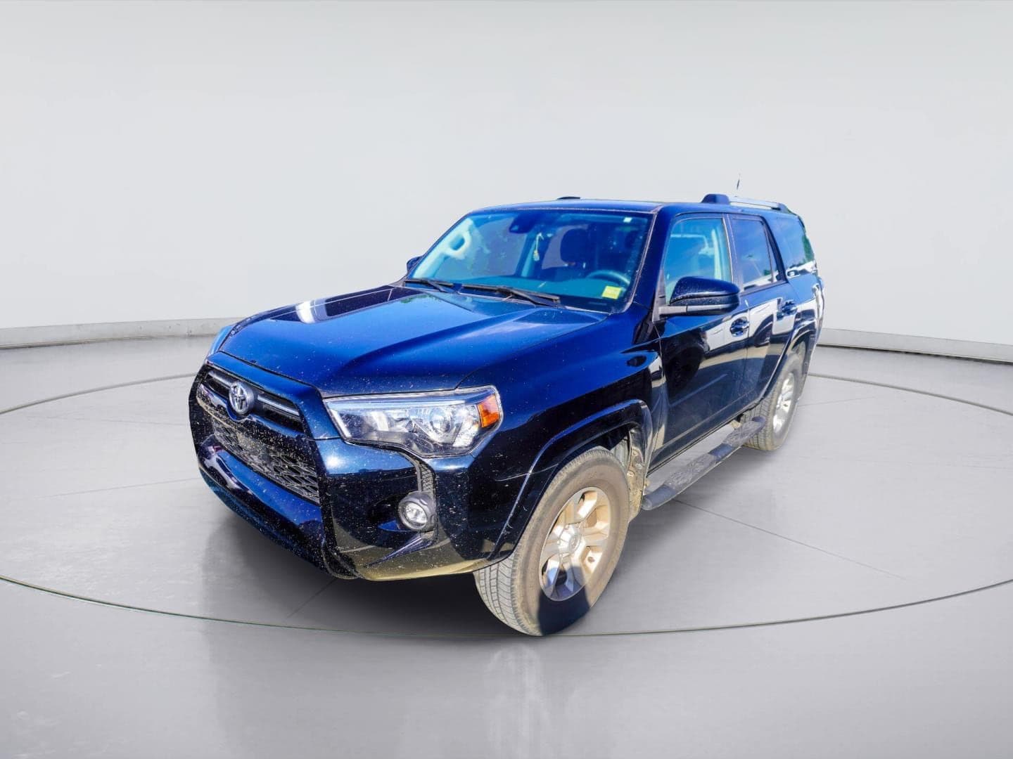 2023 Toyota 4Runner SR5 — photo 1 of 4