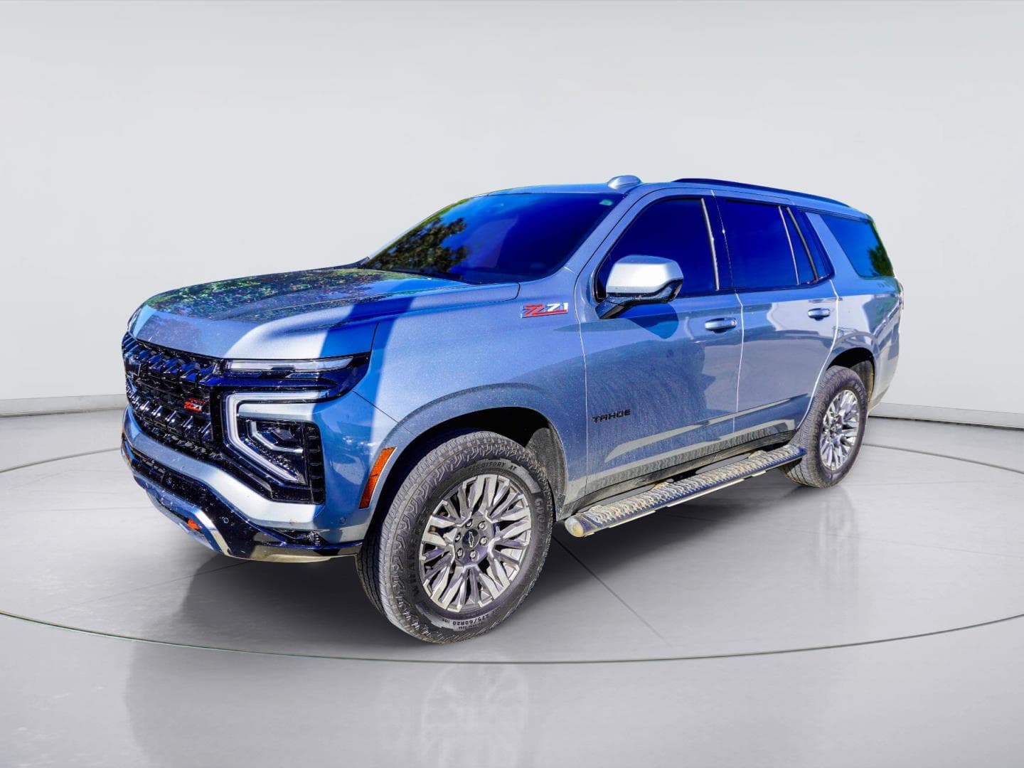 2025 Chevrolet Tahoe Z71 — photo 1 of 3