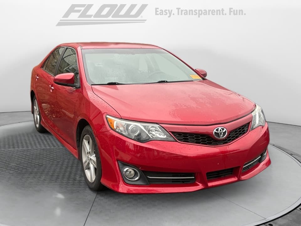 2012 Toyota Camry SE — photo 1 of 11