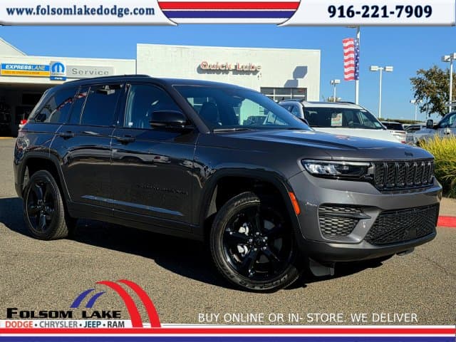 2025 Jeep Grand Cherokee Altitude X — photo 1 of 28